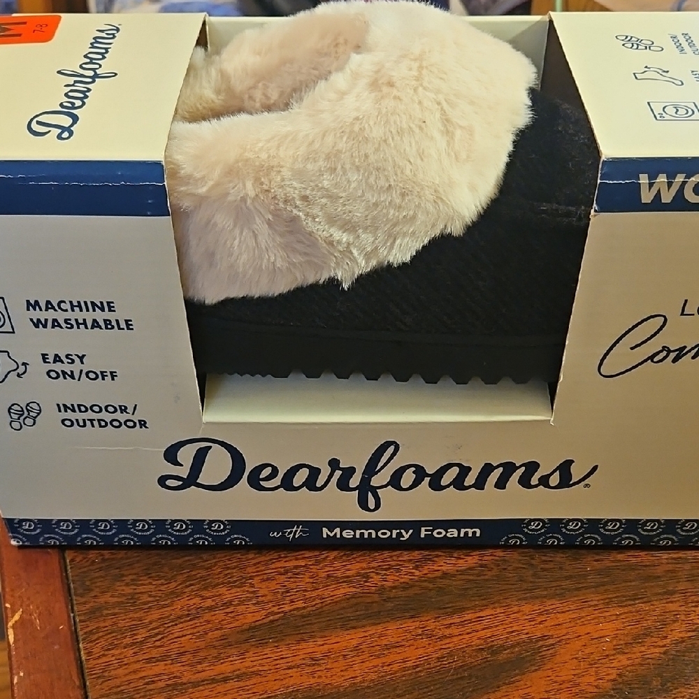 Dearfoams Women's Black and White In Box